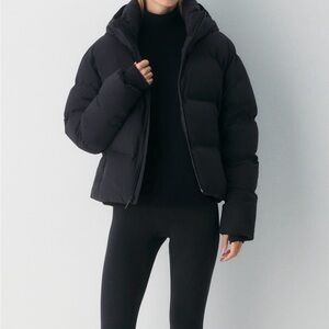 Aritzia Super Puff₂O™ Shorty